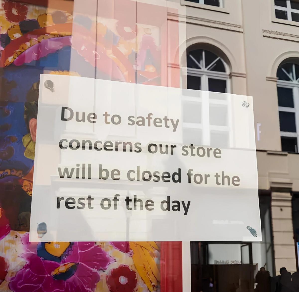 The hyperreal retail event: A forced store closure notice transforms a logistical failure into an unintentional, highly effective advertisement for manufactured scarcity.