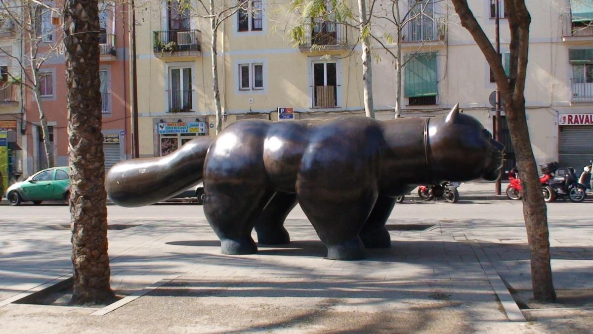 El Gato del Raval, Fernando Botero's large bronze cat sculpture installed in Barcelona's El Raval neighborhood