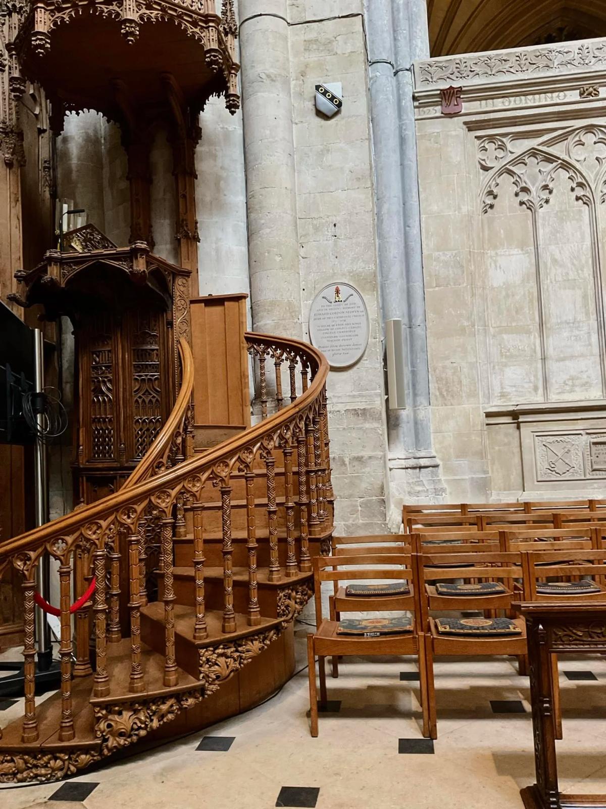 Evidence of Endurance: The solid oak within Exeter Cathedral has remained in active use since the 1300s, providing the material precedent for the Columns collection's thousand-year intent.