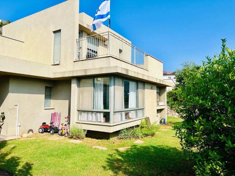 למכירה בקיבוץ מורן בית פרטי 5 חדרים