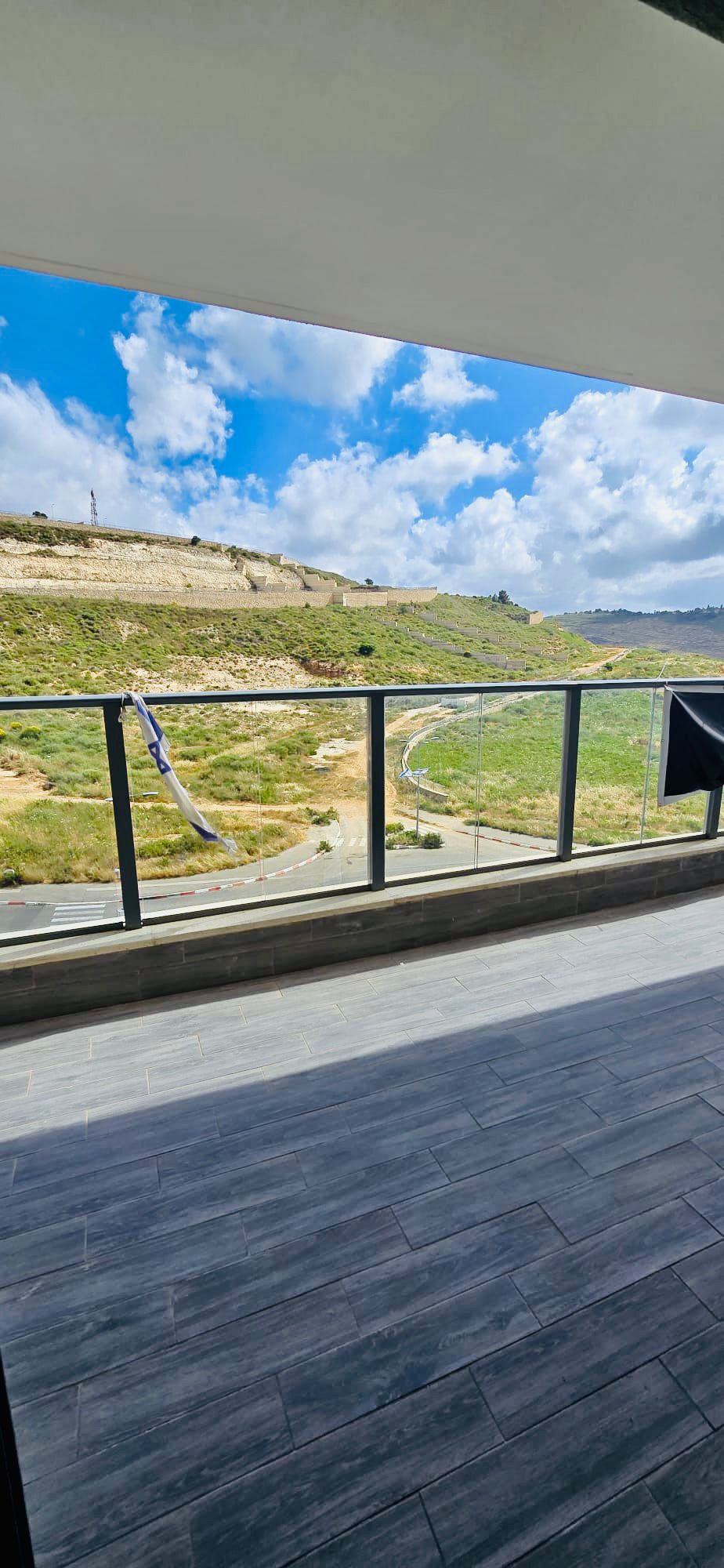 למכירה ברחוב נחל דן דירת 3 חדרים - תמונה 11