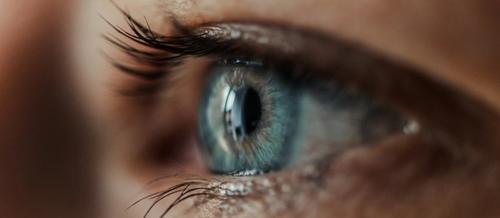 Close-up, side-view of a blue eye | EMDR therapy | Tempo Therapy and Consulting