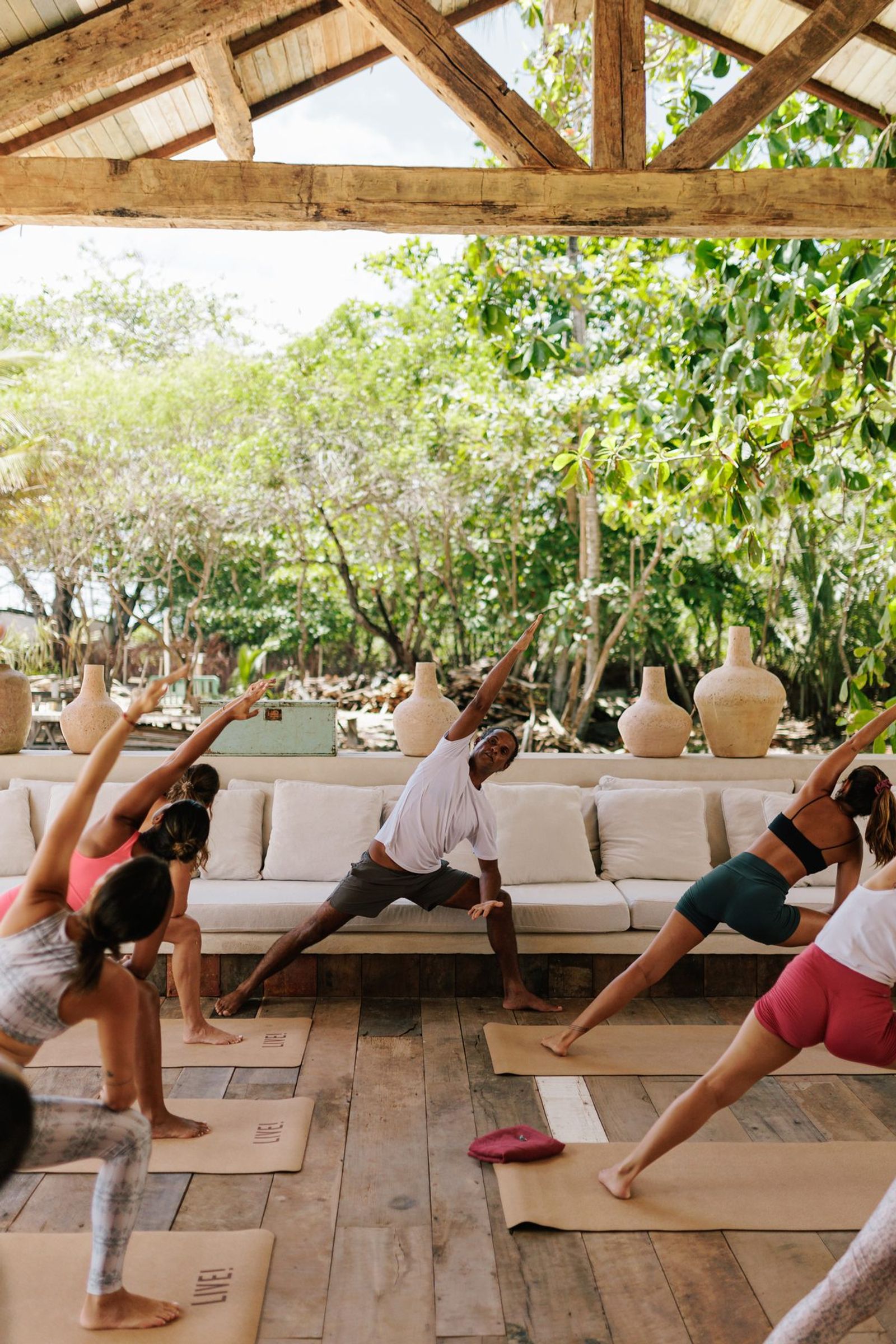 Aula de yoga no Almar