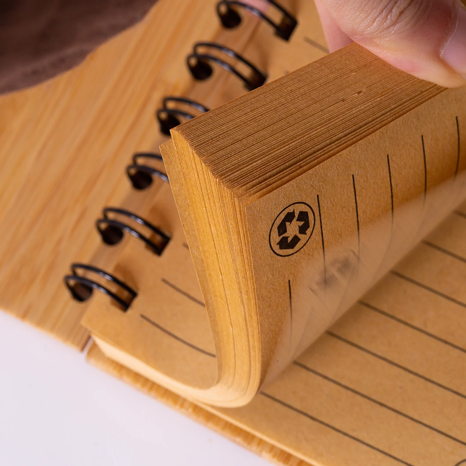 Caderno A6 em Bambu