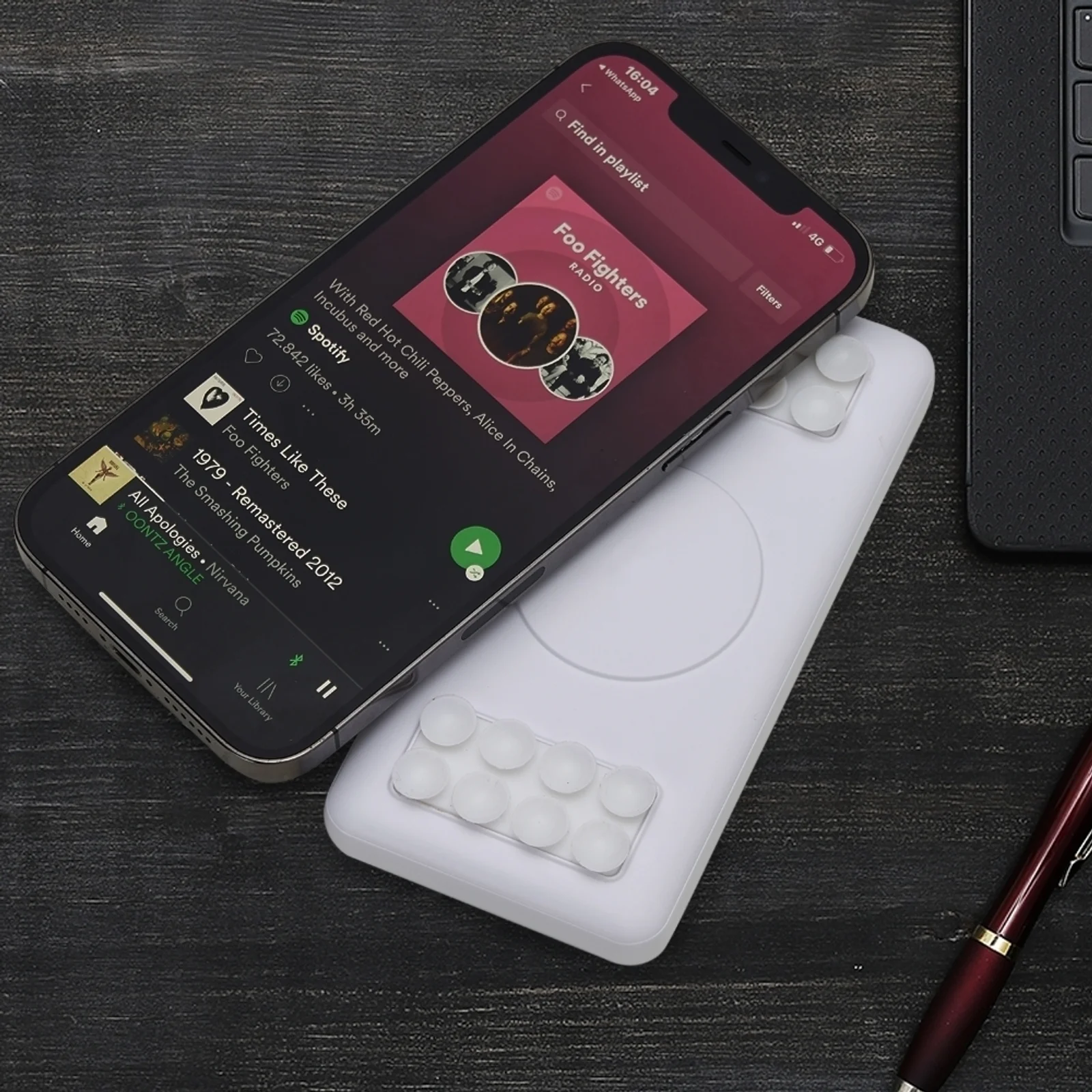 Power Bank com Ventosa