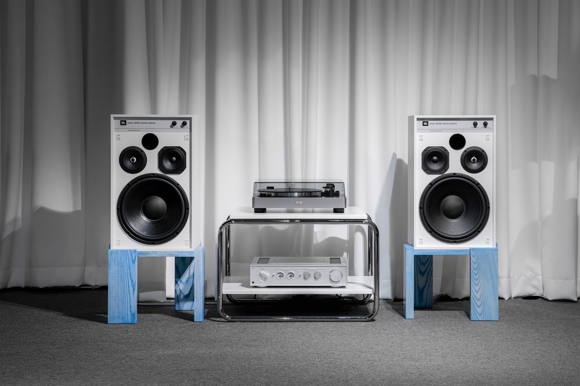 JBL 4312G Speaker Stand gallery image 4