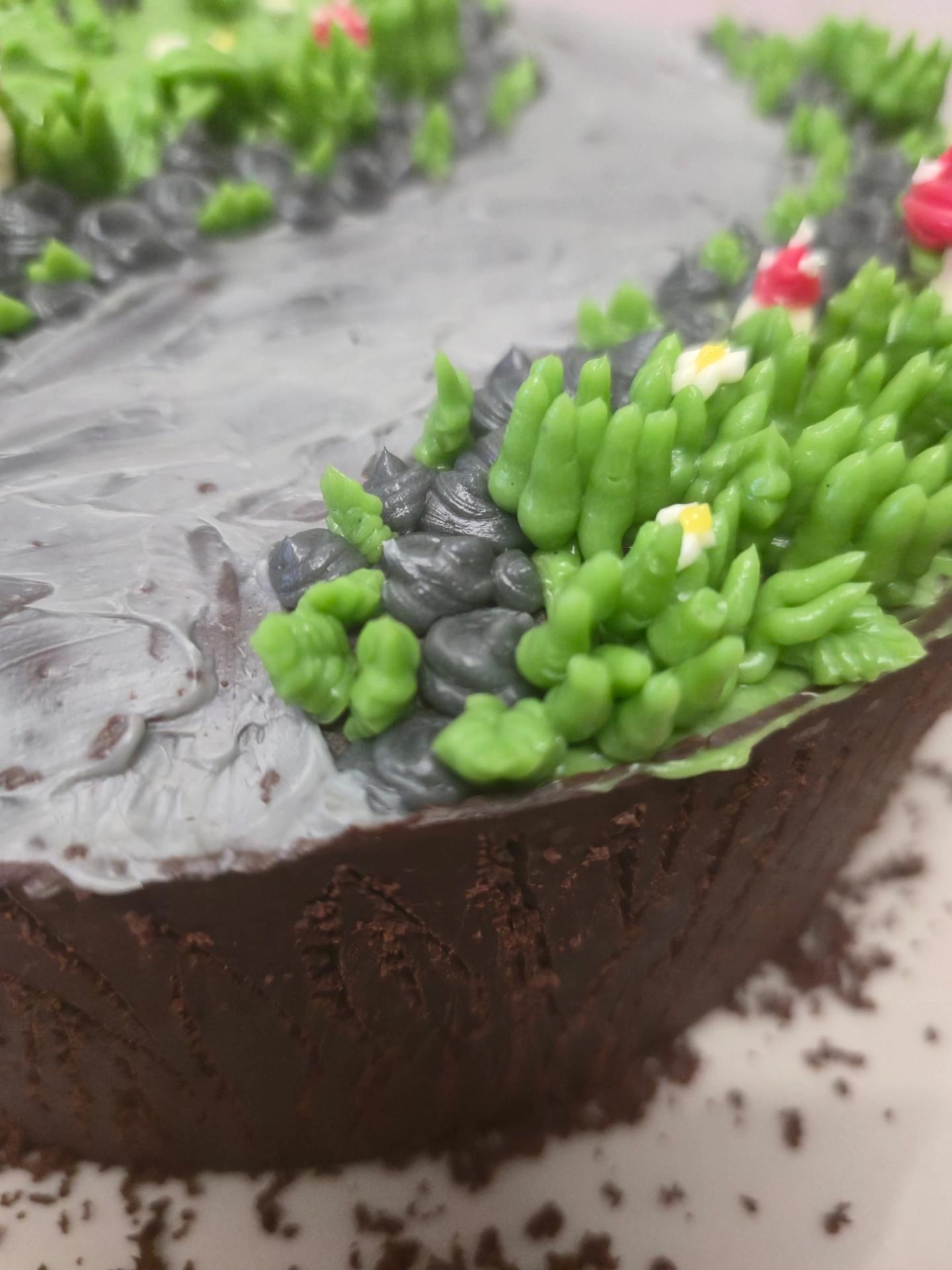 Bolo de Aniversário Geek Personalizado - Fantasia - Bolos de aniversário no Porto | Bento Cakes, Cake Design, Bolachas e Cupcakes | Porto | Sahri Dessert Art