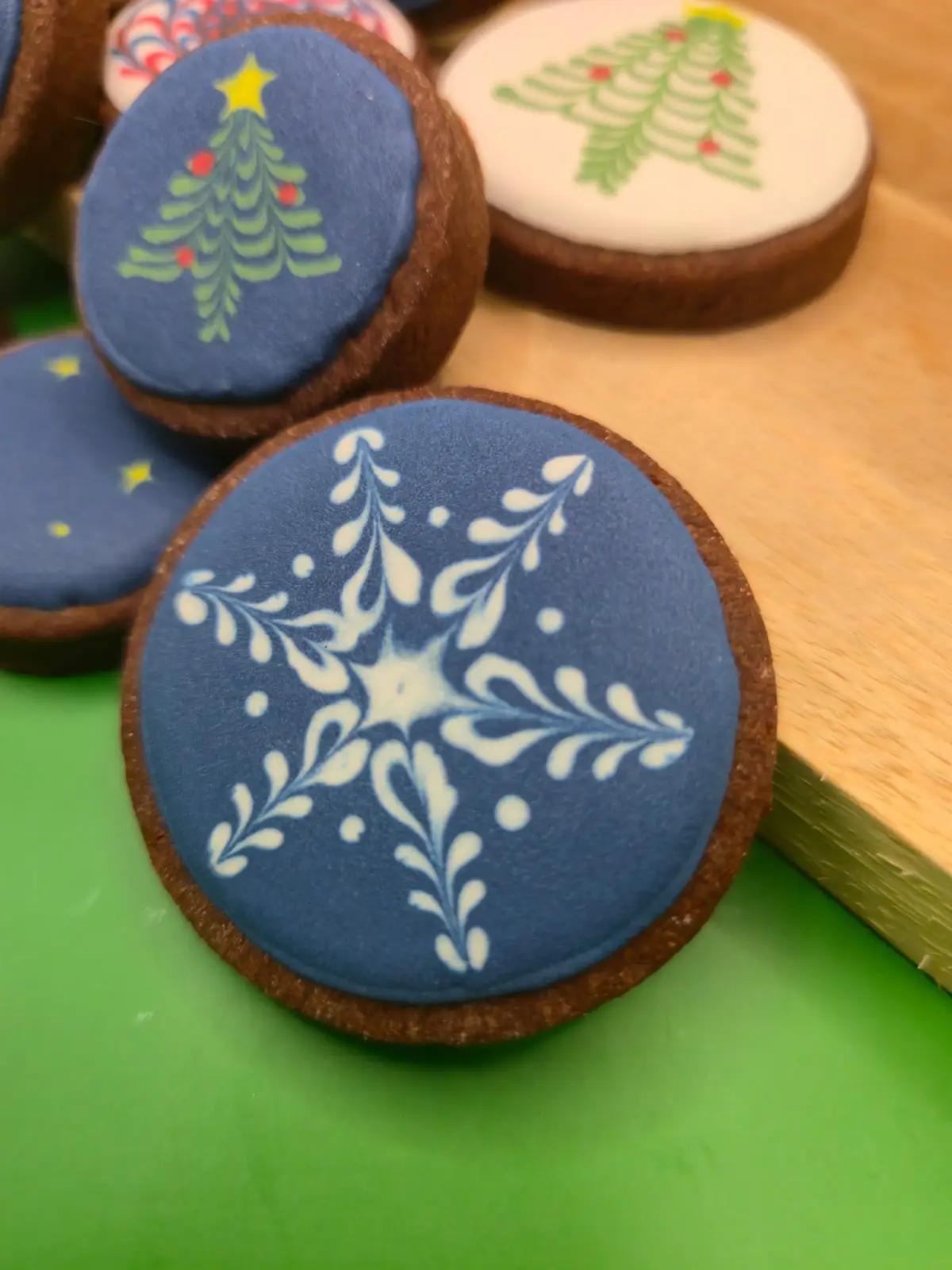 Bolachas Personalizadas de Natal - Sortido - Bolos de aniversário no Porto | Bento Cakes, Cake Design, Bolachas e Cupcakes | Porto | Sahri Dessert Art