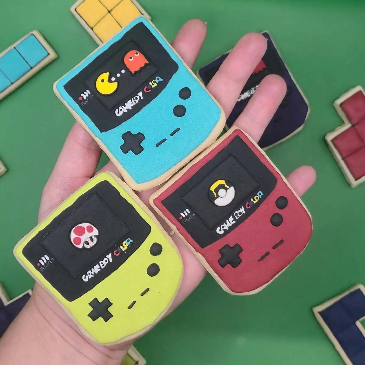 Bolachas Geek Personalizadas - Retro Gaming - Bolos de aniversário no Porto | Bento Cakes, Cake Design, Bolachas e Cupcakes | Porto | Sahri Dessert Art