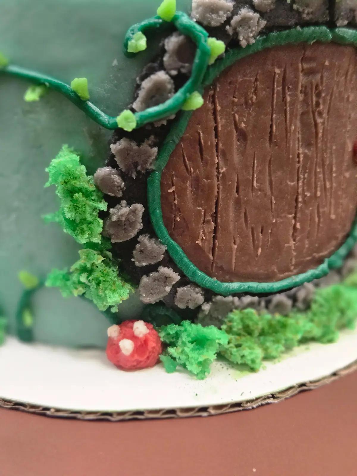 Bolo de Aniversário Geek Personalizado - The Hobbit - Bolos de aniversário no Porto | Bento Cakes, Cake Design, Bolachas e Cupcakes | Porto | Sahri Dessert Art