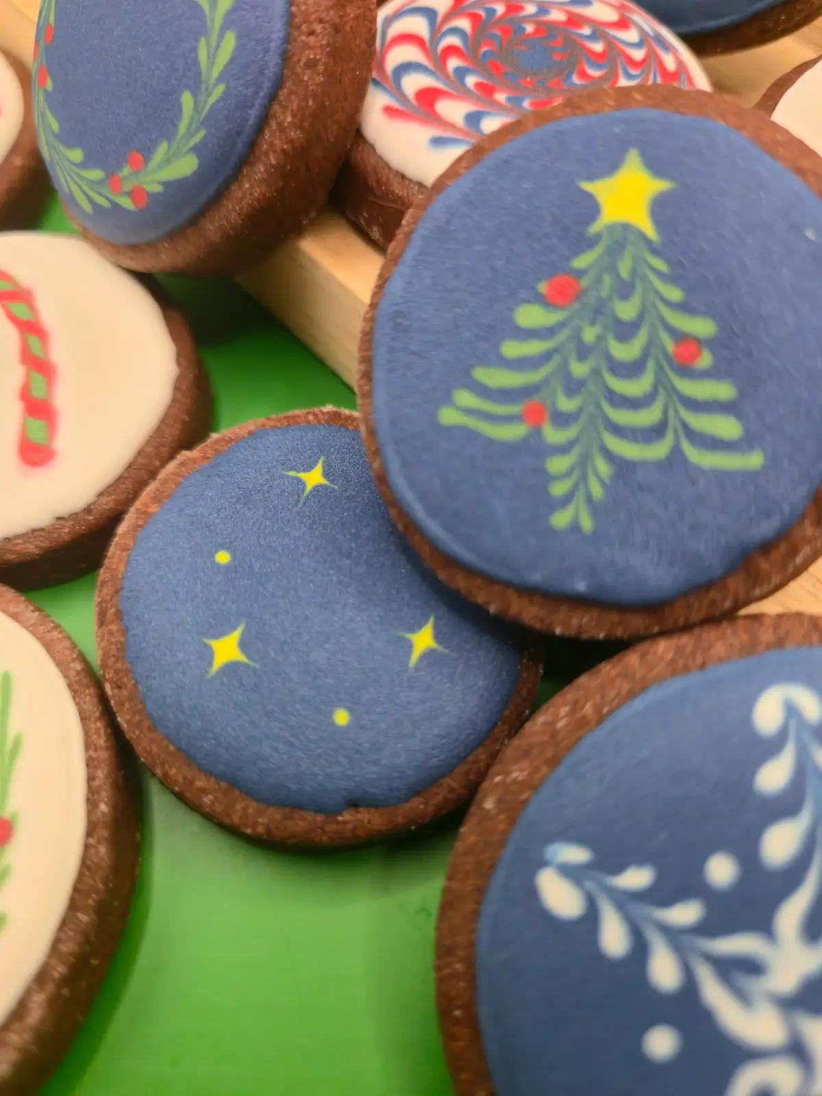 Bolachas Personalizadas de Natal - Sortido - Bolos de aniversário no Porto | Bento Cakes, Cake Design, Bolachas e Cupcakes | Porto | Sahri Dessert Art