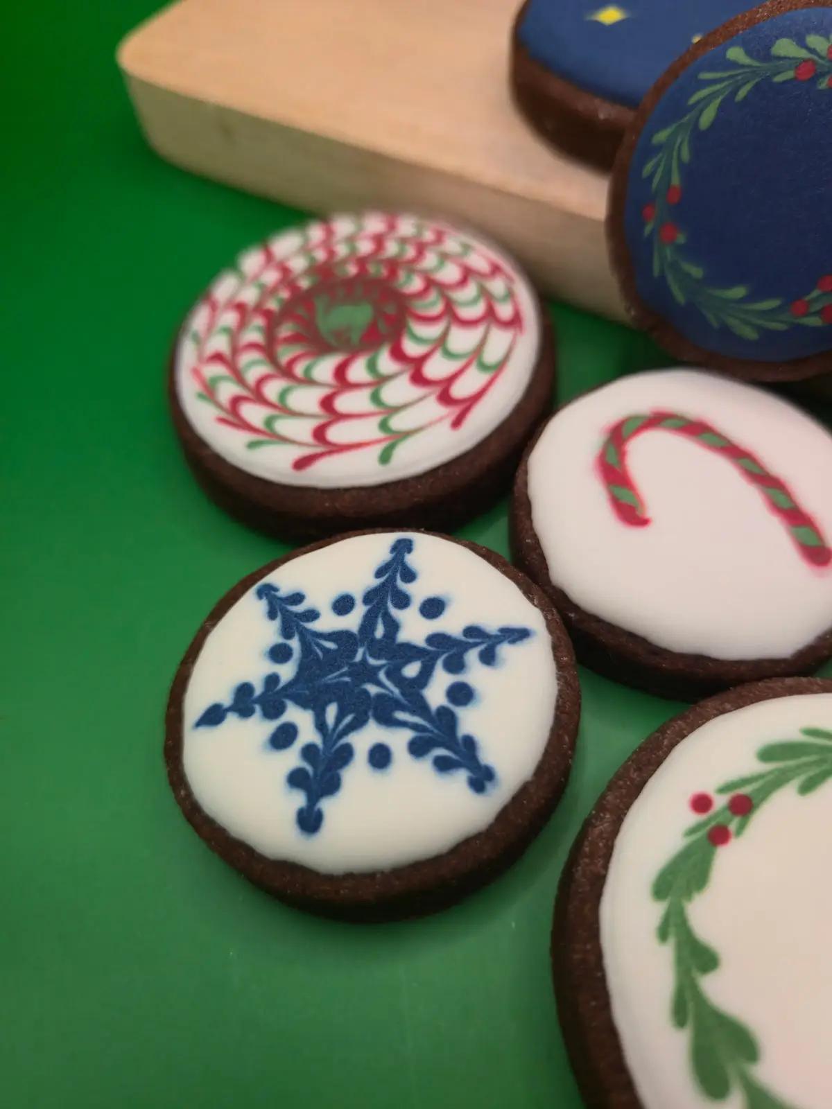 Bolachas Personalizadas de Natal - Sortido - Bolos de aniversário no Porto | Bento Cakes, Cake Design, Bolachas e Cupcakes | Porto | Sahri Dessert Art