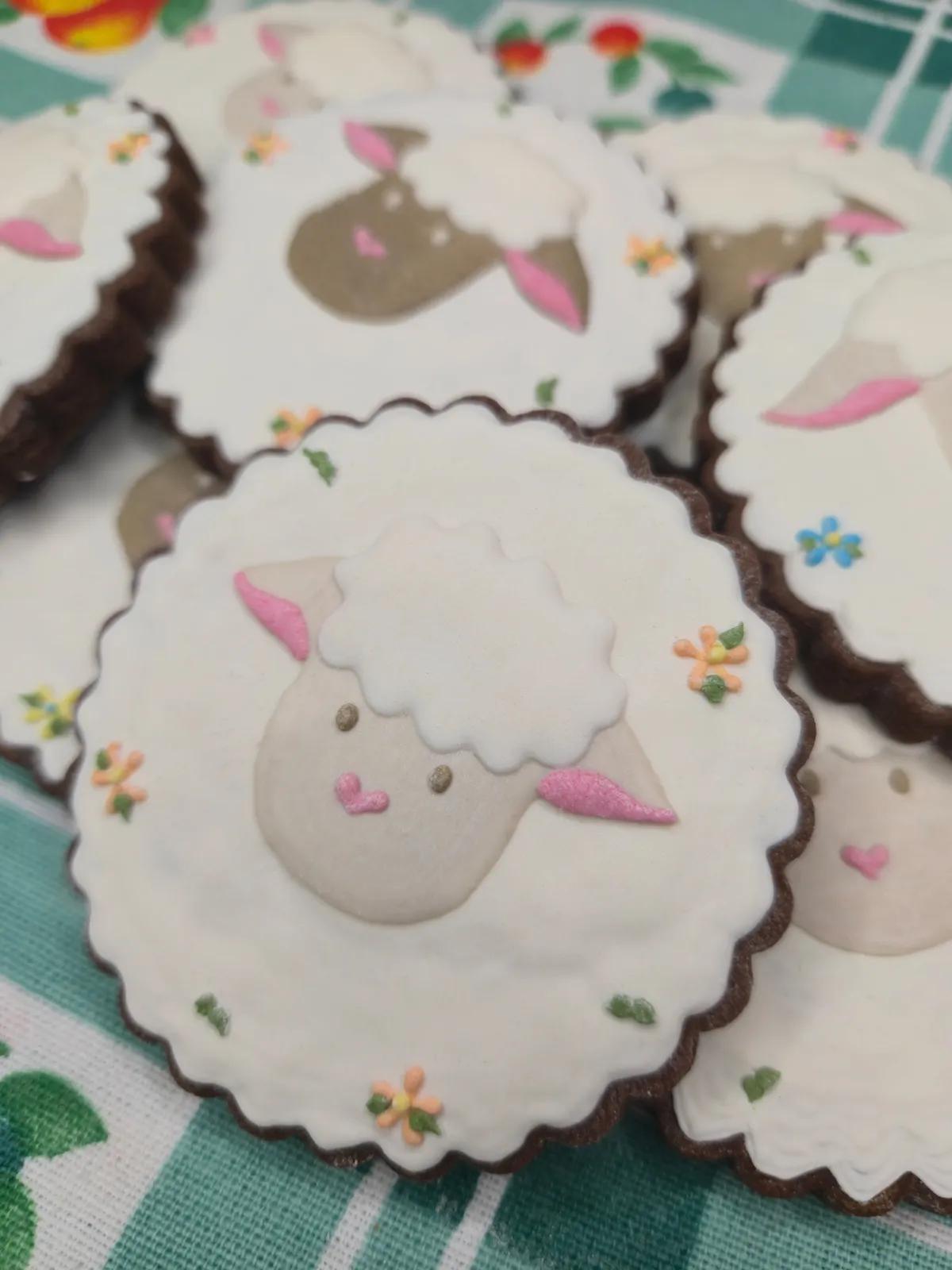 Bolachas Personalizadas - Despedida de Solteira - Ovelhas - Bolos de aniversário no Porto | Bento Cakes, Cake Design, Bolachas e Cupcakes | Porto | Sahri Dessert Art