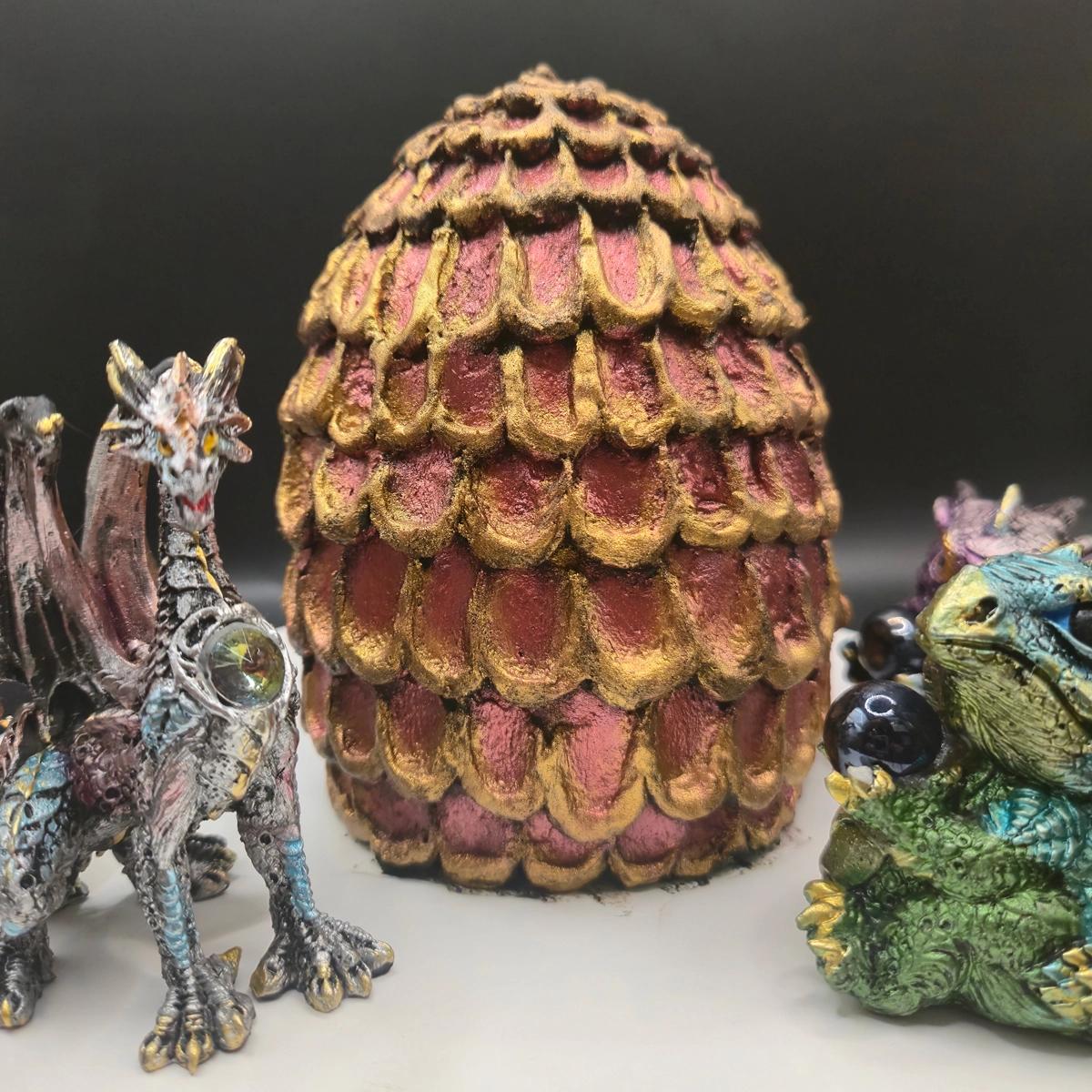 Bolo de aniversário geek personalizado - Ovo de Dragão - Bolos de aniversário no Porto | Bento Cakes, Cake Design, Bolachas e Cupcakes | Porto | Sahri Dessert Art