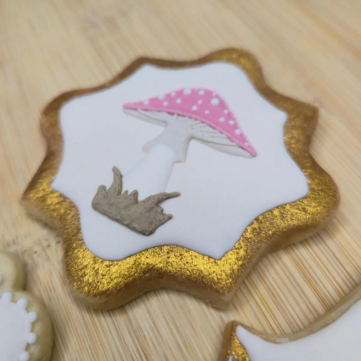 Bolachas Geek Personalizadas - Fantasia de Outono - Bolos de aniversário no Porto | Bento Cakes, Cake Design, Bolachas e Cupcakes | Porto | Sahri Dessert Art