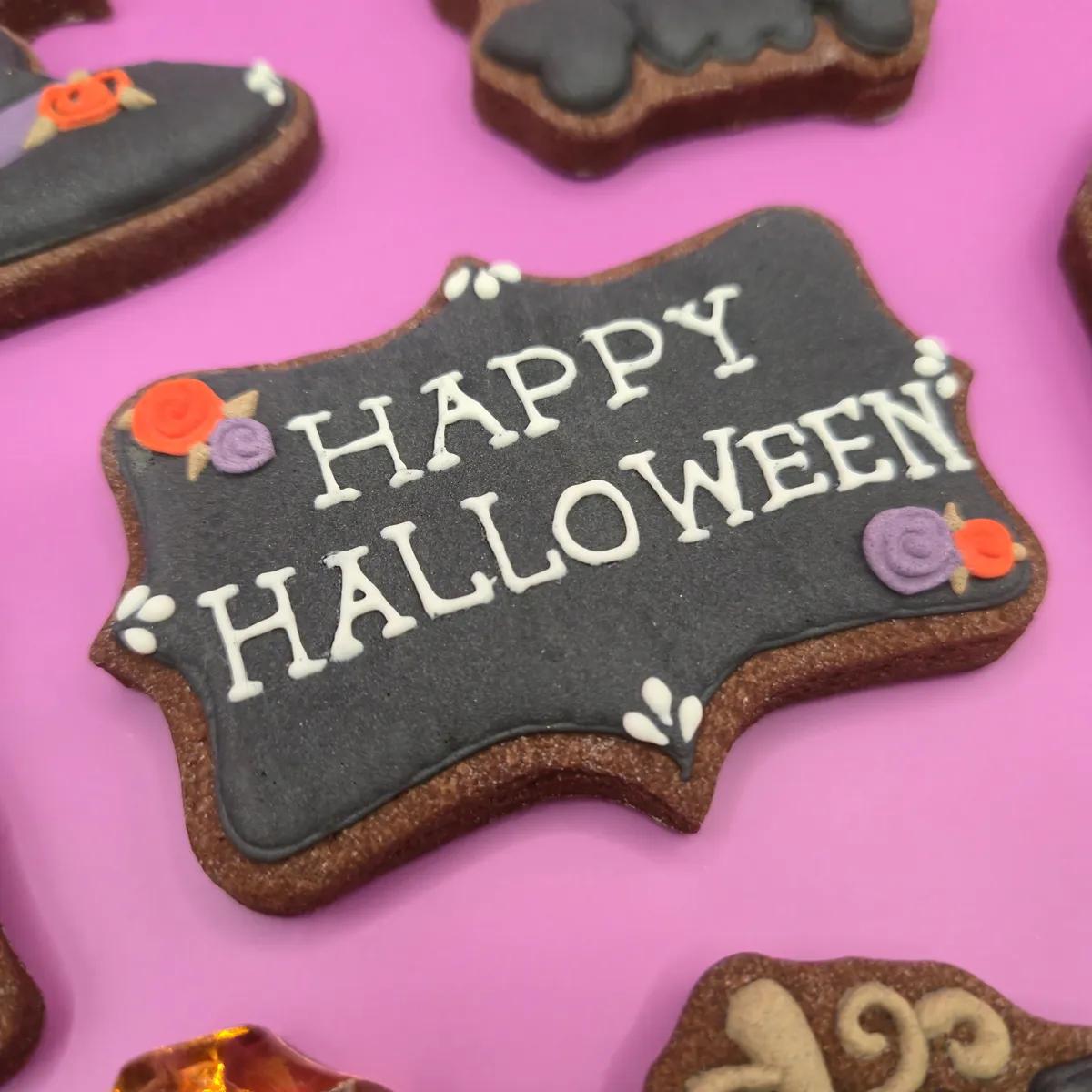 Bolachas Geek Personalizadas - Halloween - Gótico - Bolos de aniversário no Porto | Bento Cakes, Cake Design, Bolachas e Cupcakes | Porto | Sahri Dessert Art