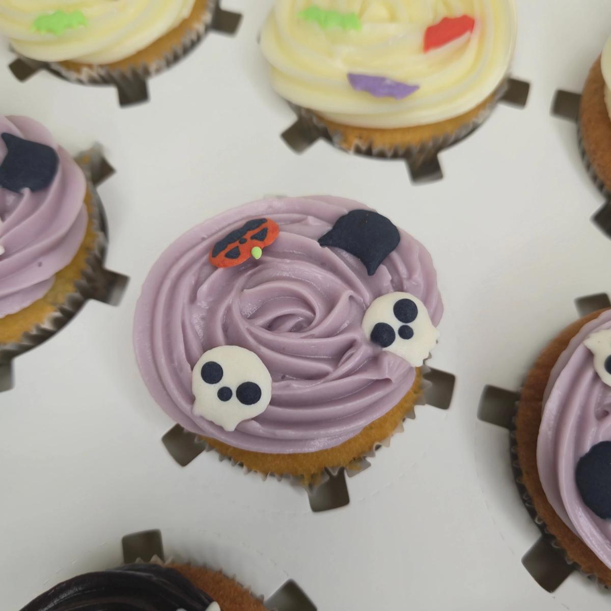 Cupcakes Geek Personalizados - Halloween - Bolos de aniversário no Porto | Bento Cakes, Cake Design, Bolachas e Cupcakes | Porto | Sahri Dessert Art