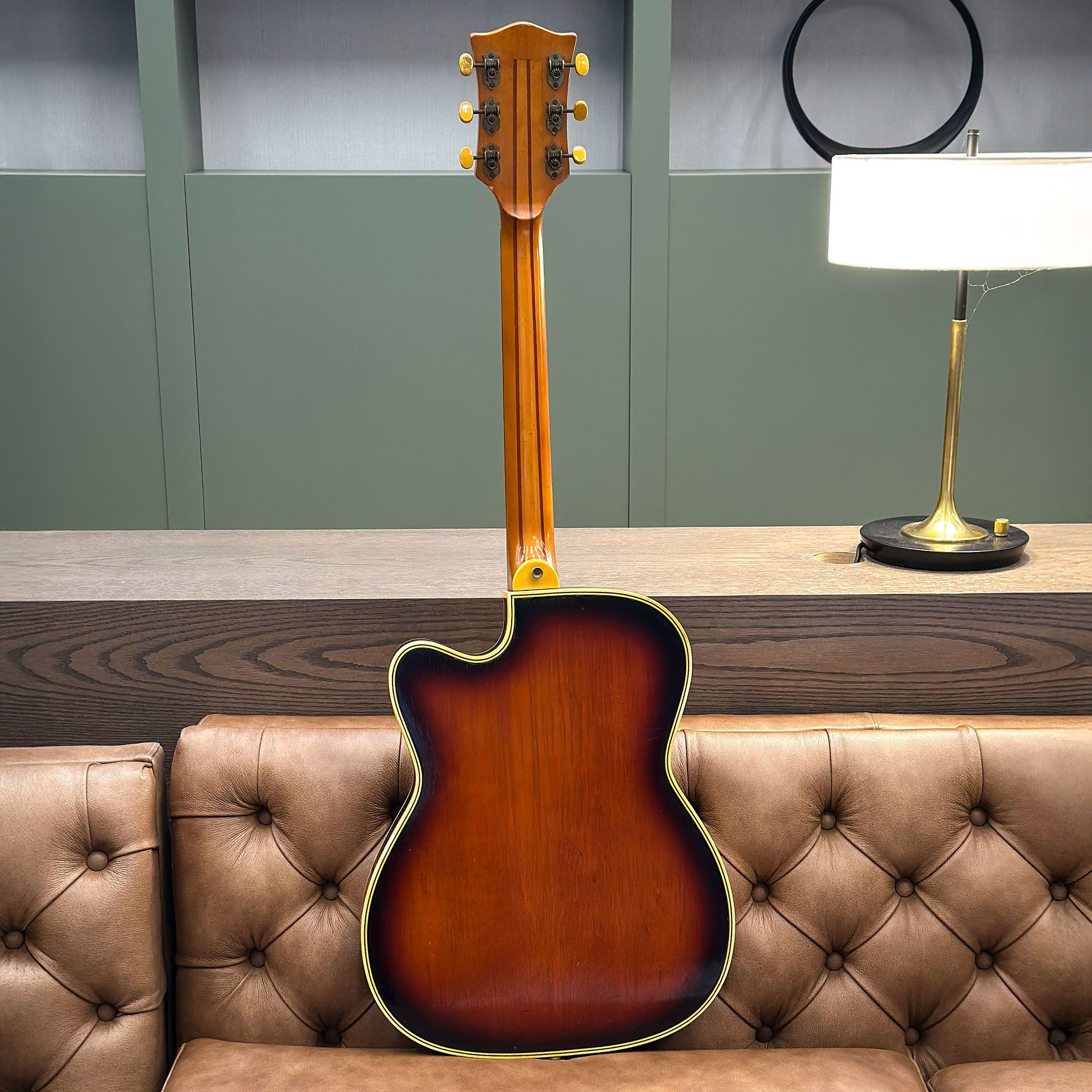 1960(?) Roger Model 56 back