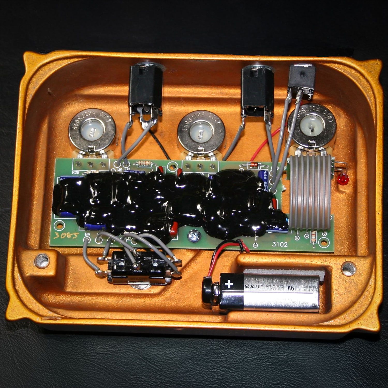 Klon Centaur, Gold No-Horsie, 3085 board