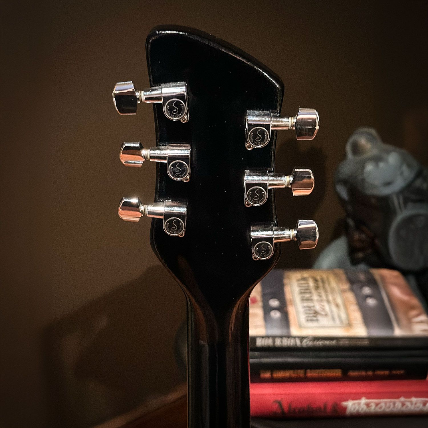 2019 Rickenbacker 330 headstock back