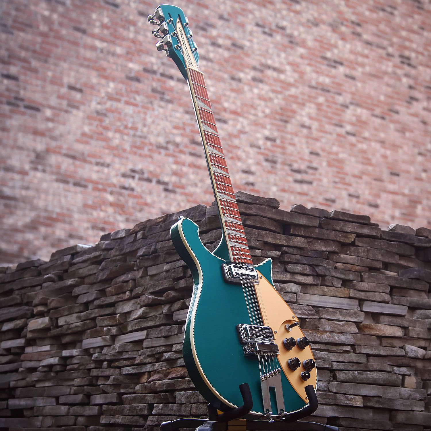 2004 Rickenbacker 660/12