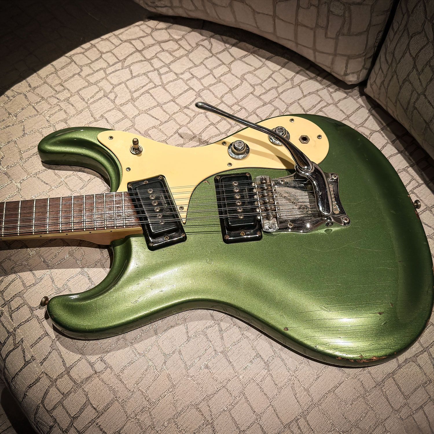 1965 Mosrite Ventures Mark XII side