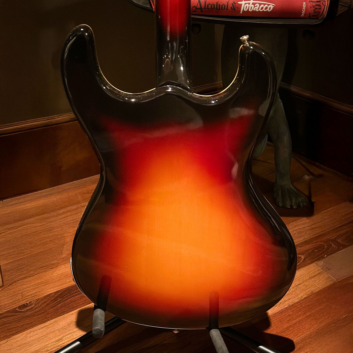 2012 Mosrite Mark I - Super Real Grade 1963 body back