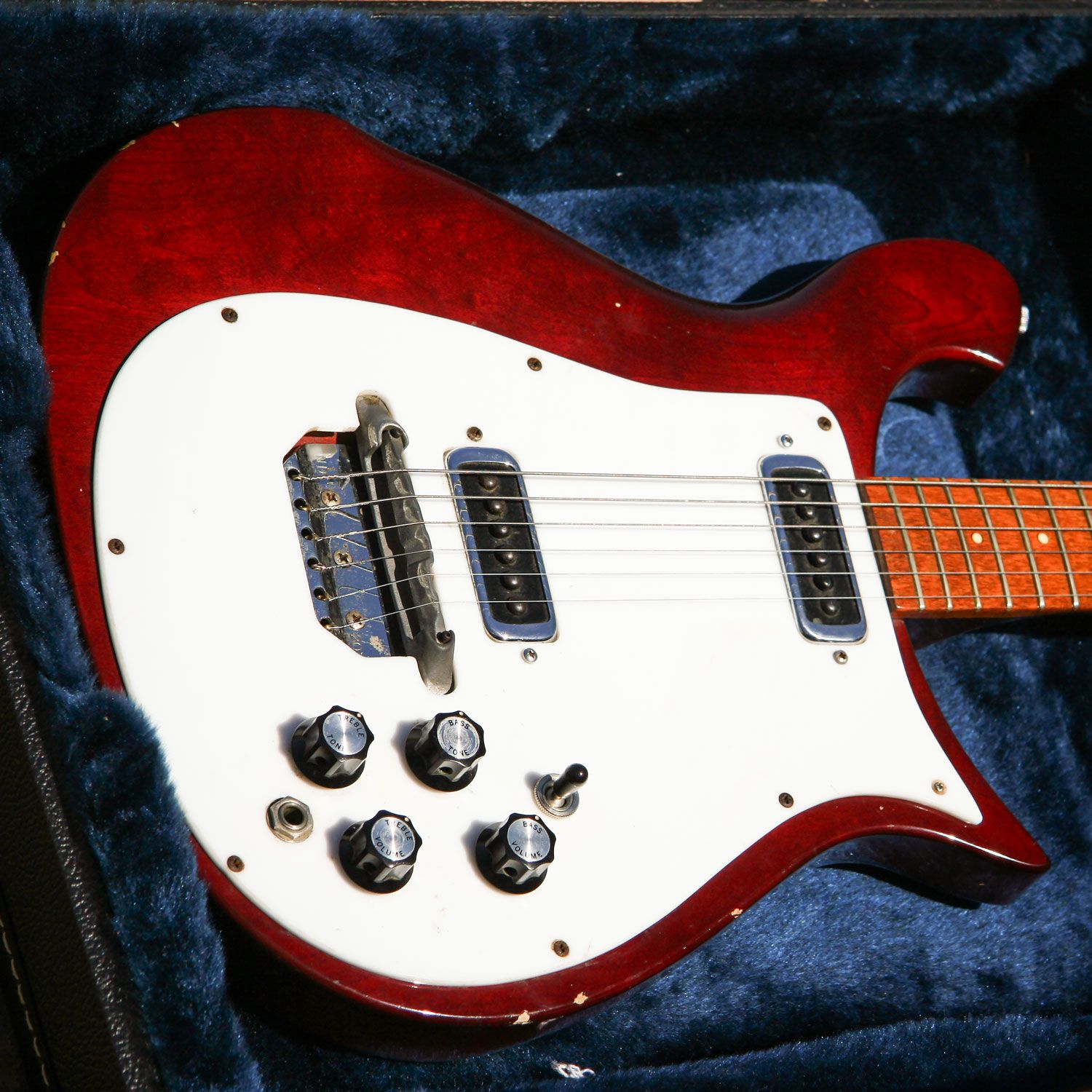 1974 Rickenbacker 450 in case