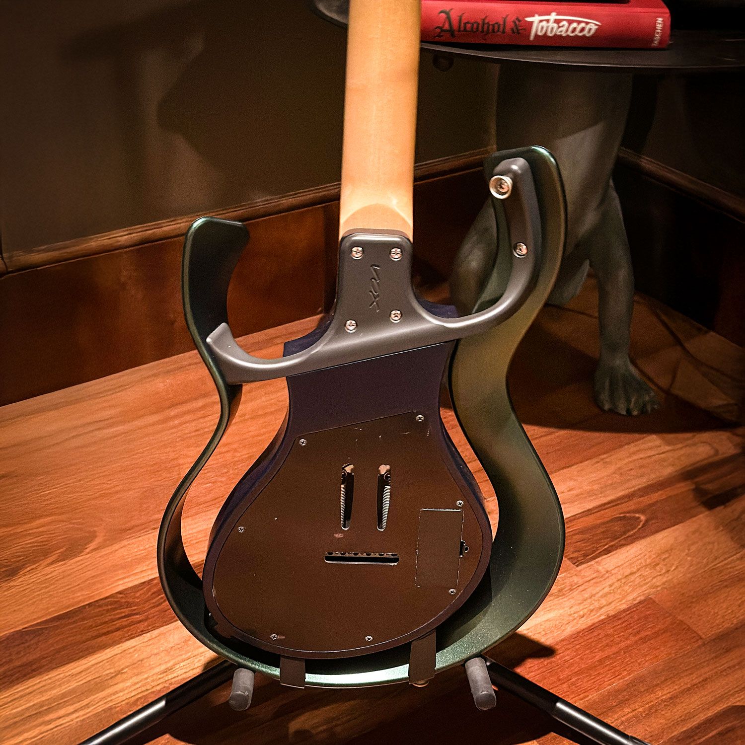 2020 Vox Japan Starstream Type 1-24 with DiMarzio body back