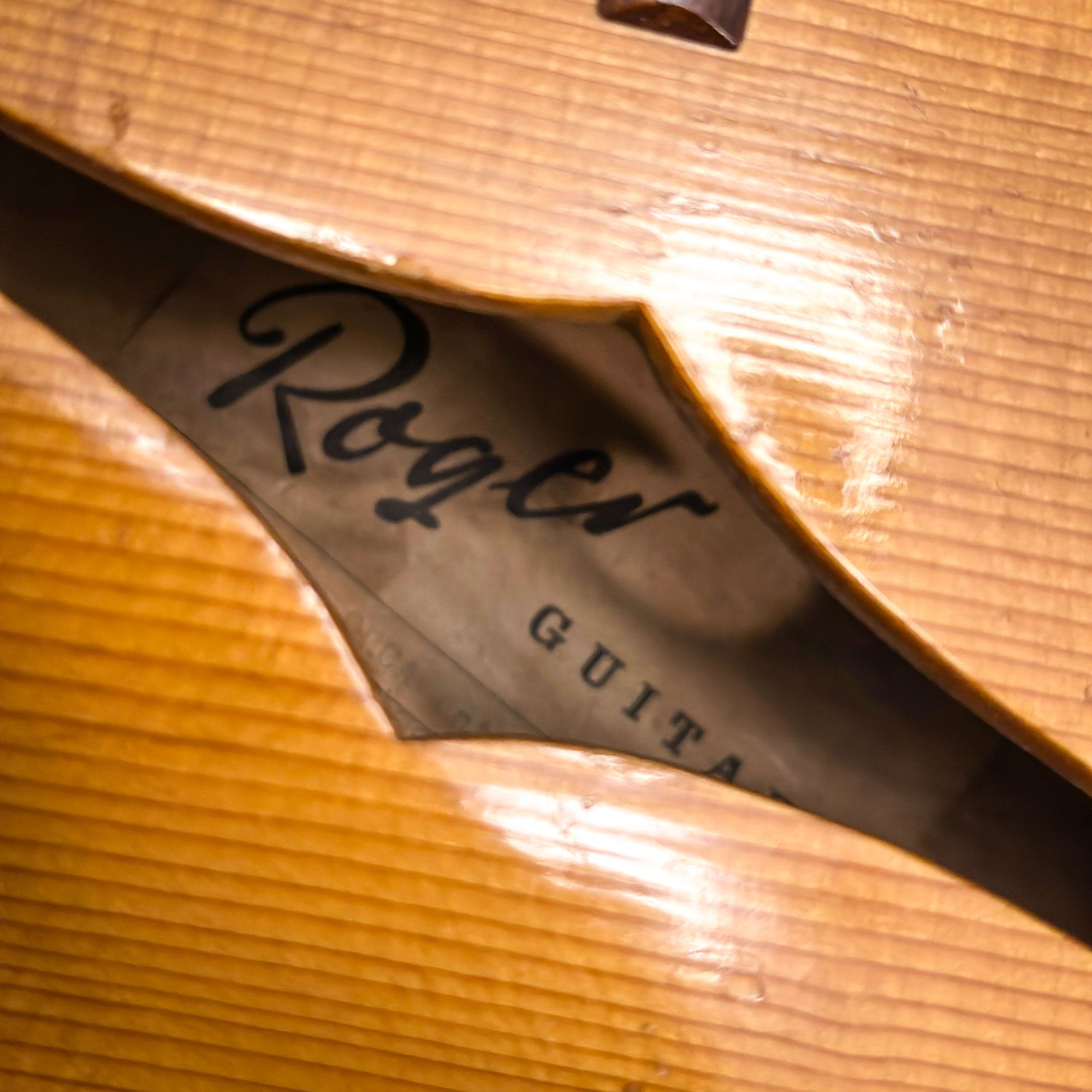 1964 Roger Junior CA label