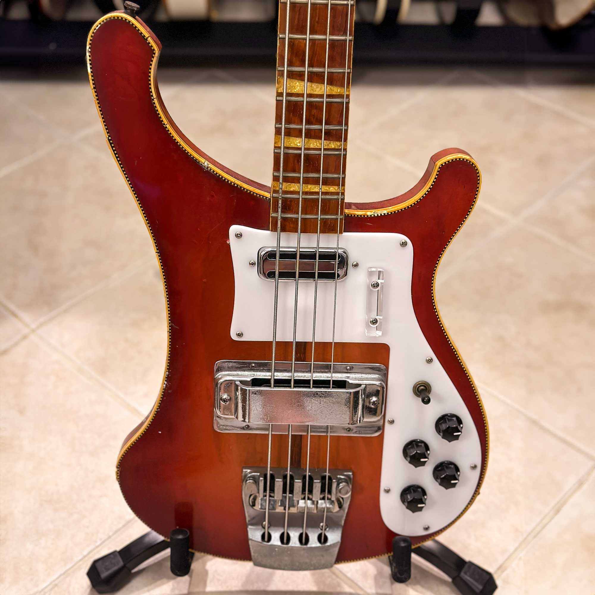 1972 Rickenbacker 4001 body