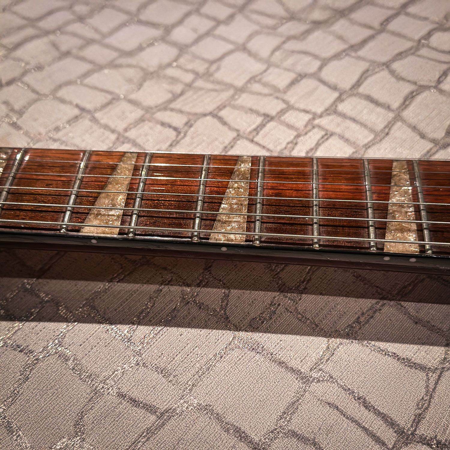 2021 Rickenbacker 480XC fretboard