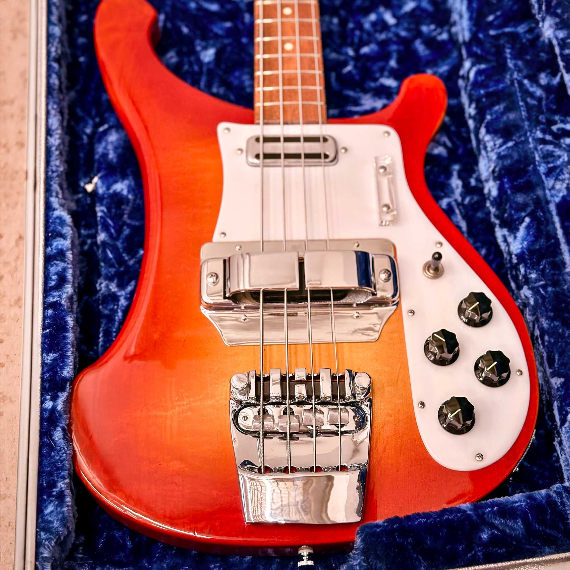 1964 Rickenbacker 4001S in case