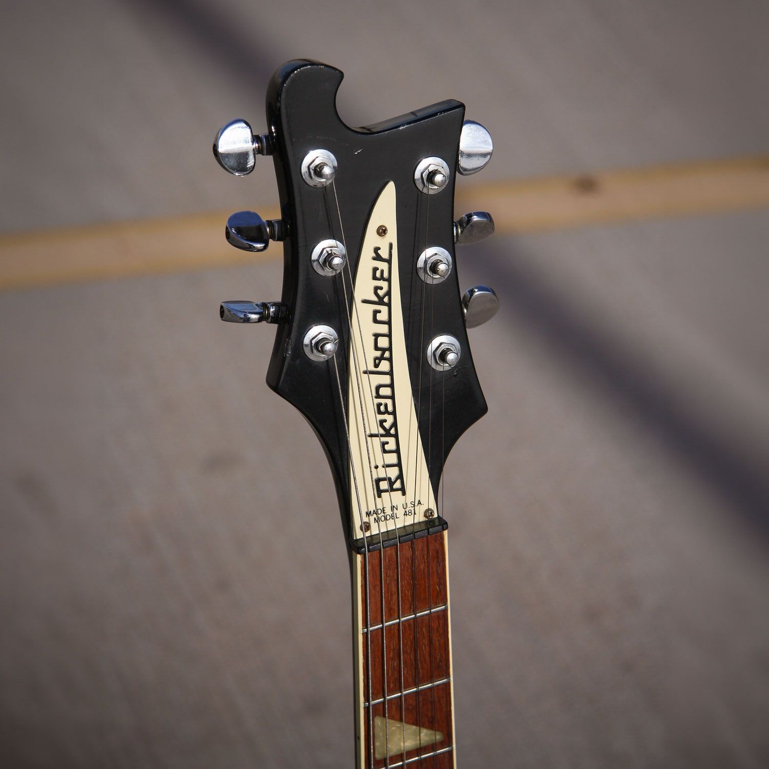 1975 Rickenbacker 481 headstock