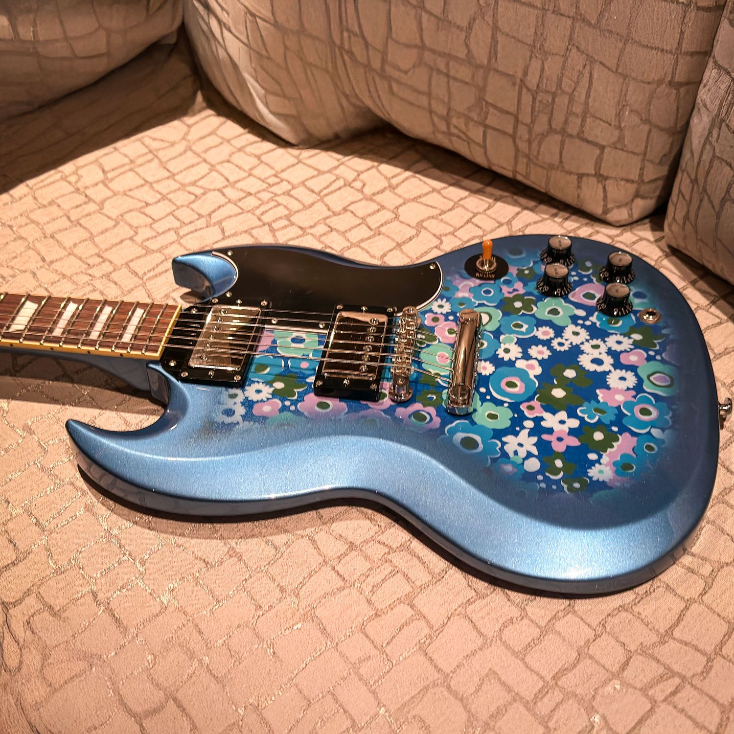 2022 Tokai SG model SG218 side