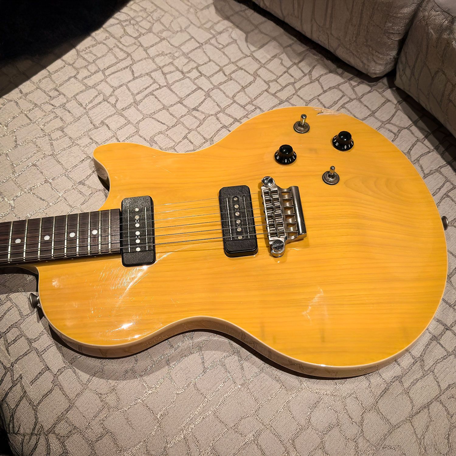 2010 Vox Indonesia SSC-33 side