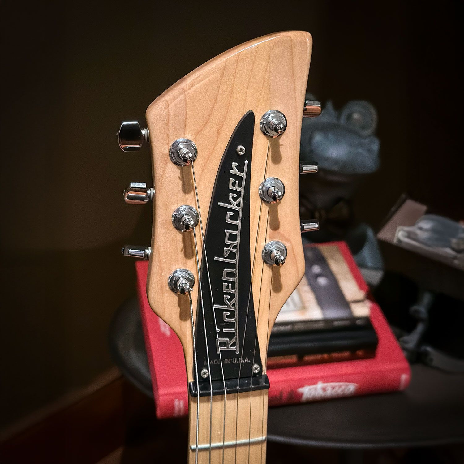 1993 Rickenbacker 650A headstock