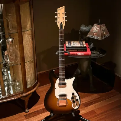 1959 Magnatone Mark VIII (Four Knob)