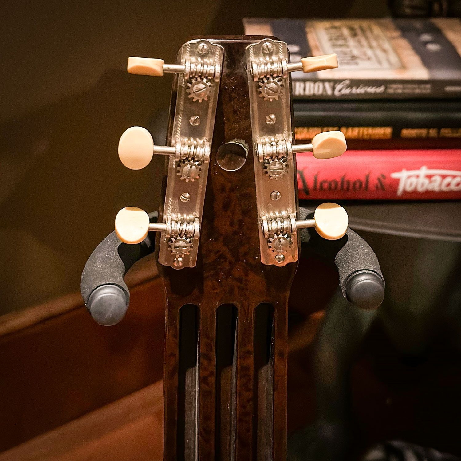 1948 Rickenbacher ACE Lapsteel headstock back