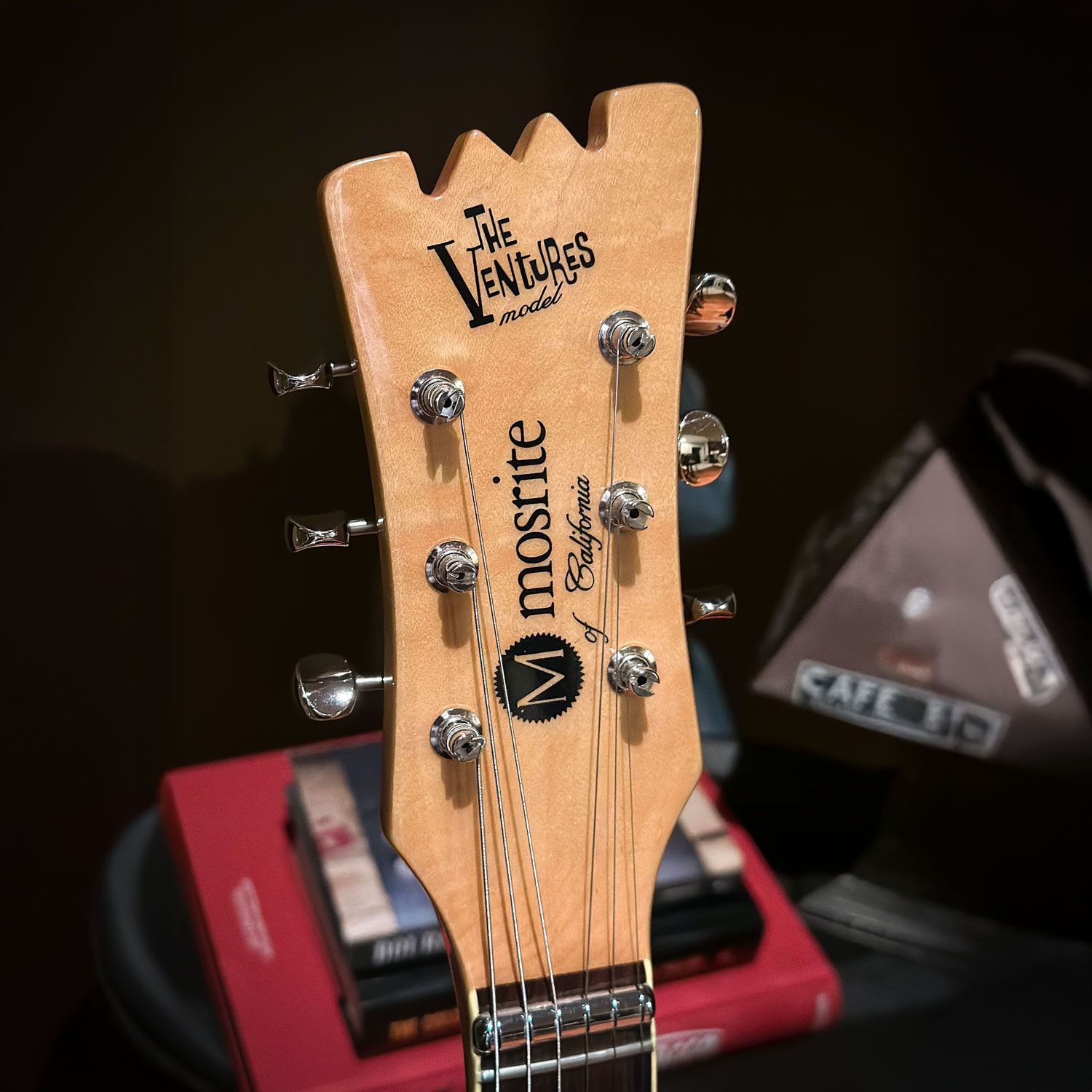 2000 Mosrite Mark I - 1965 'Crystal' headstock