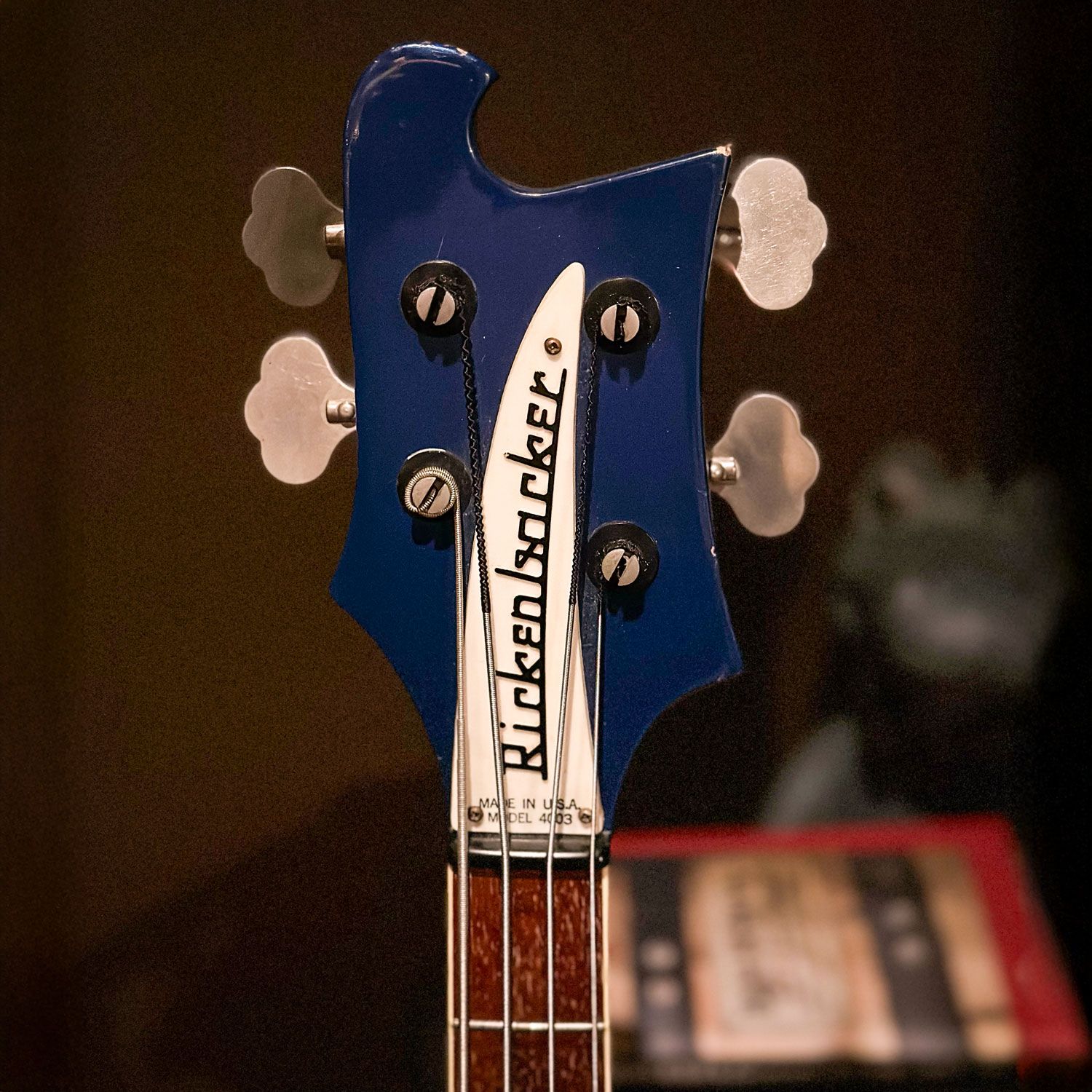 1982 Rickenbacker 4003 headstock