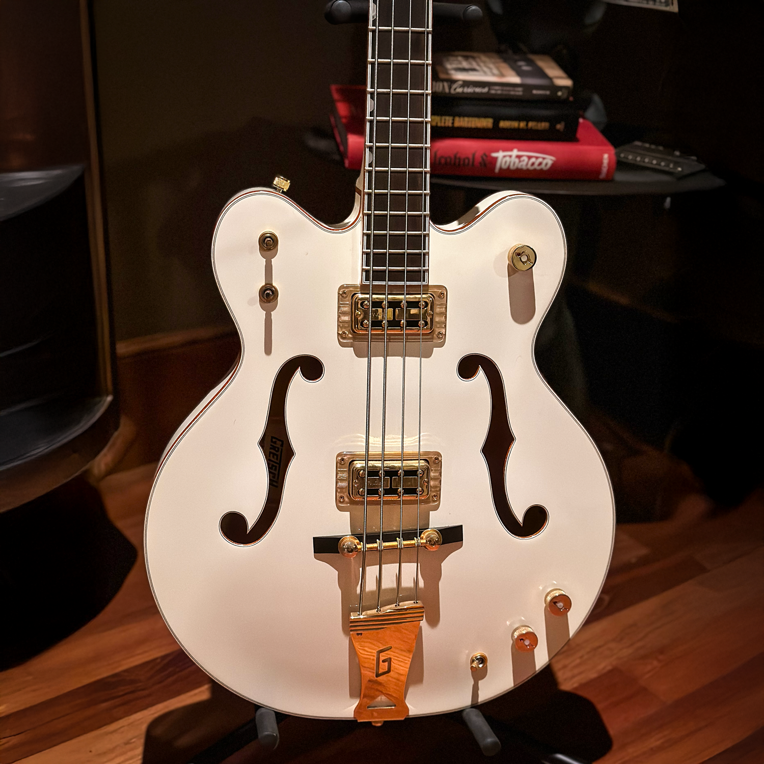 2011 Gretsch Japan White Falcon G6136LSB Bass body