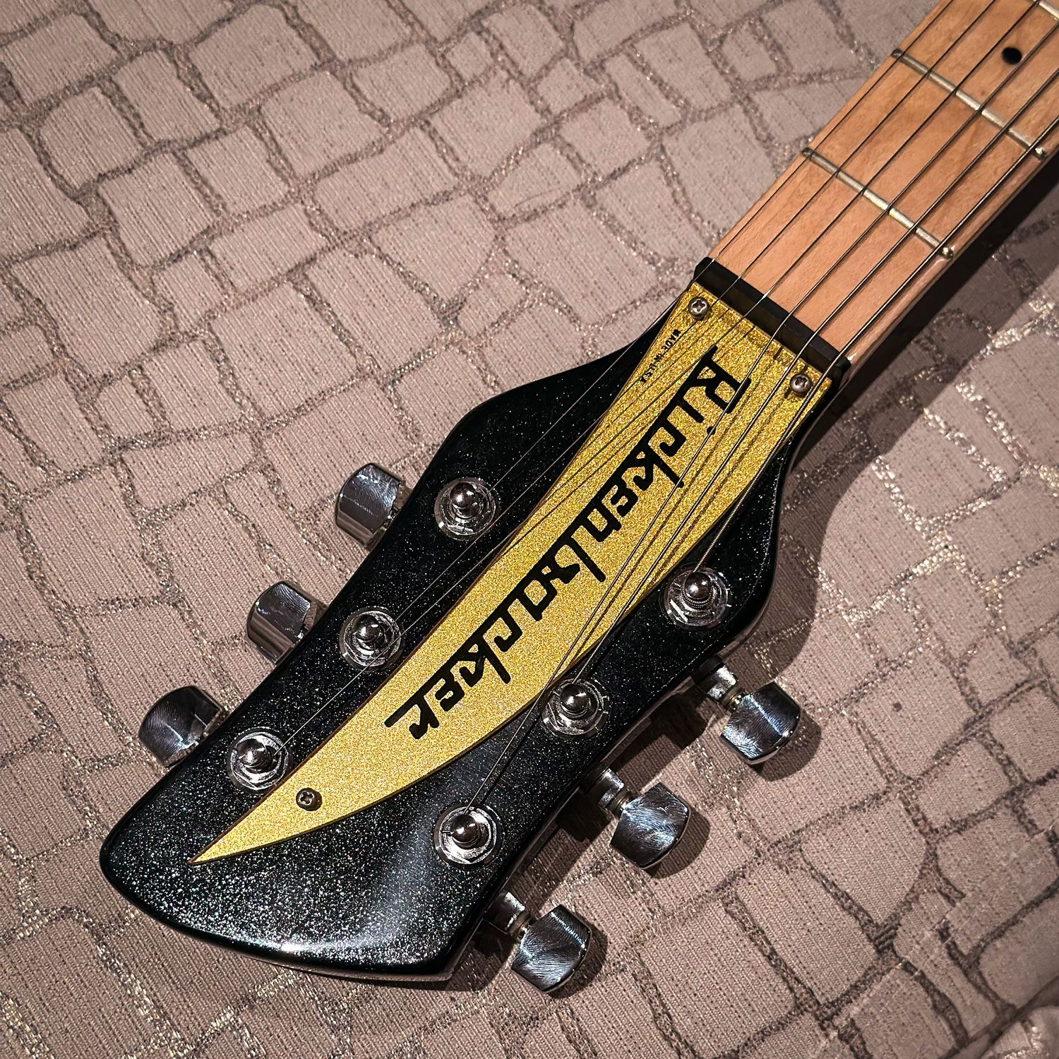 2019 Rickenbacker 330 headstock