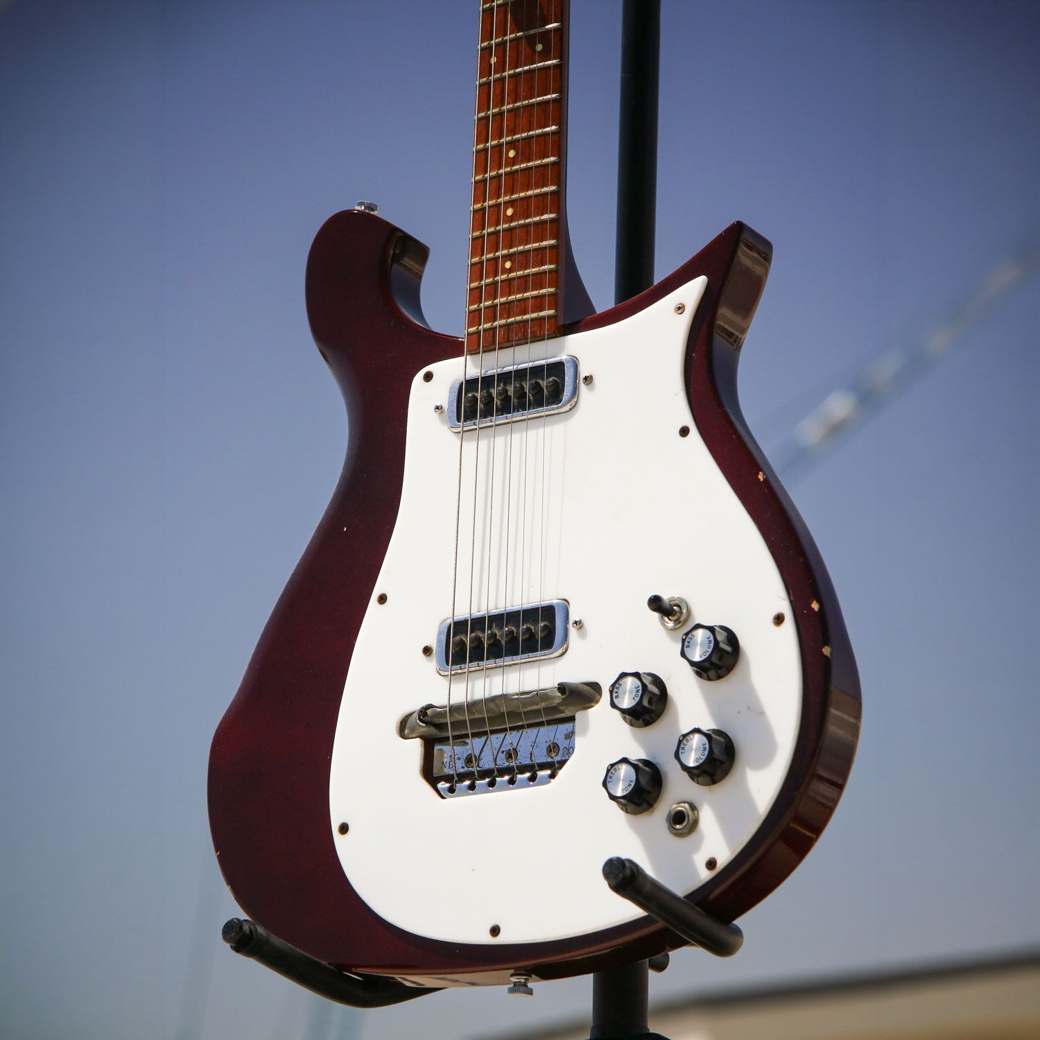 1974 Rickenbacker 450 body