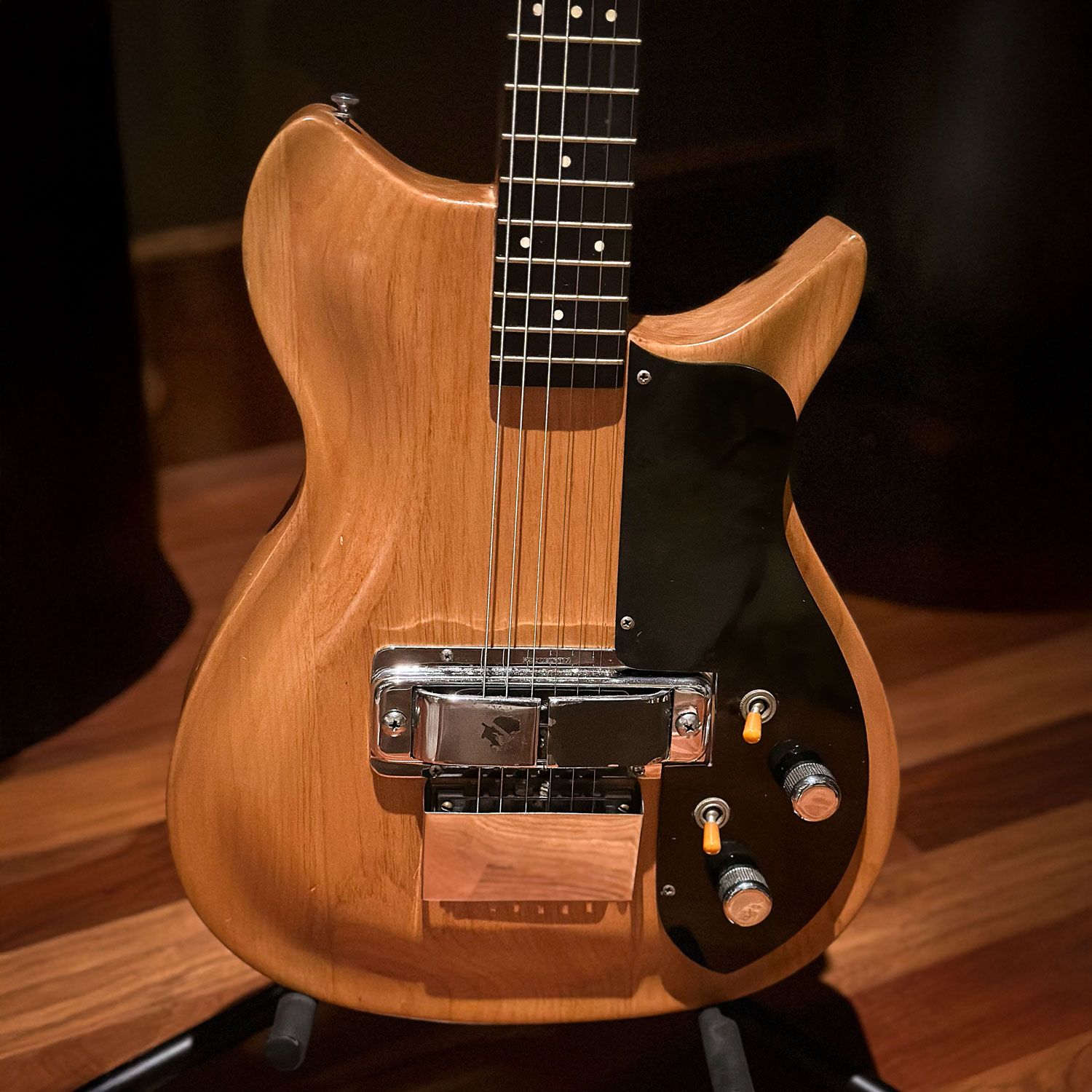 1958 Rickenbacker Combo 800 body