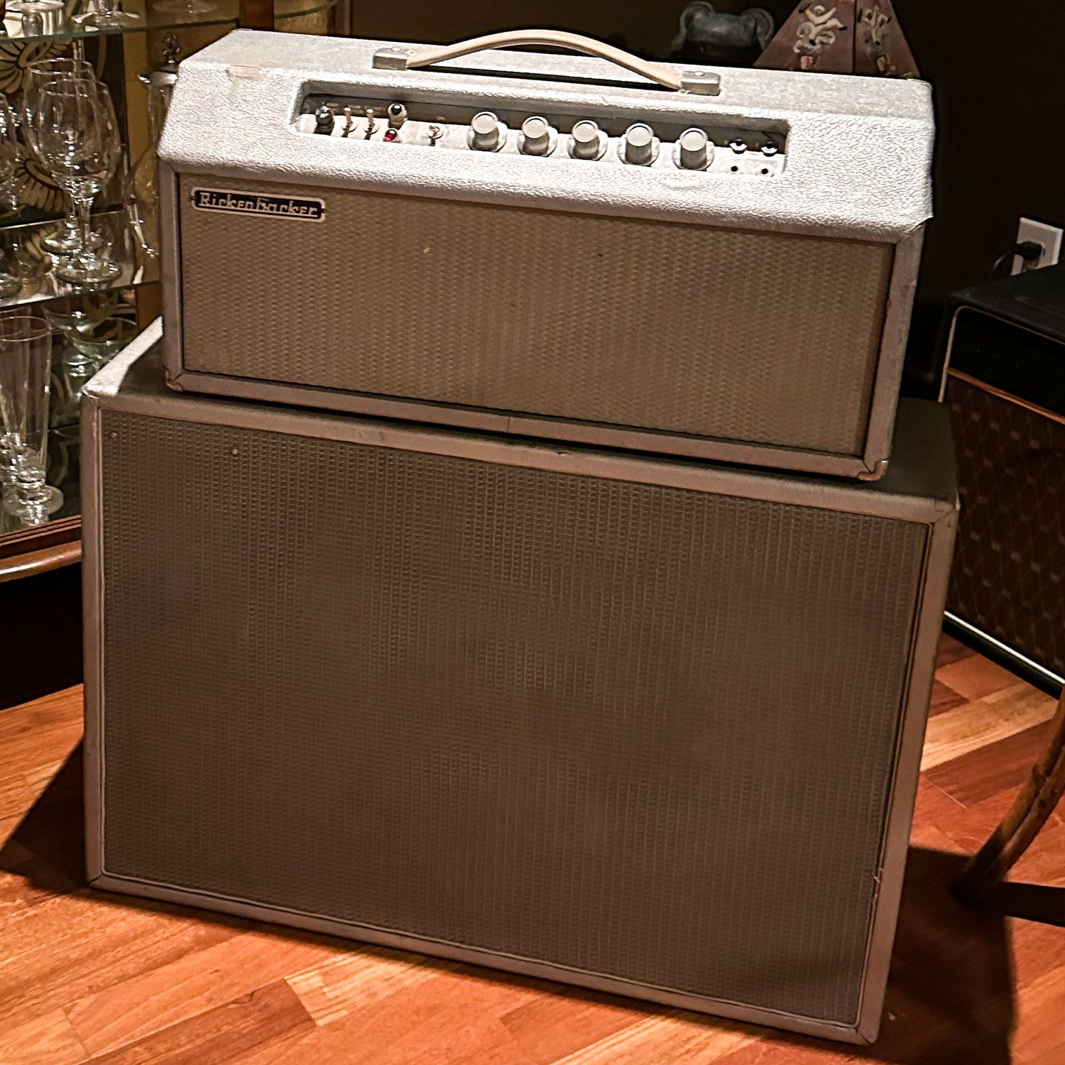 Rickenbacker Supersonic B-16