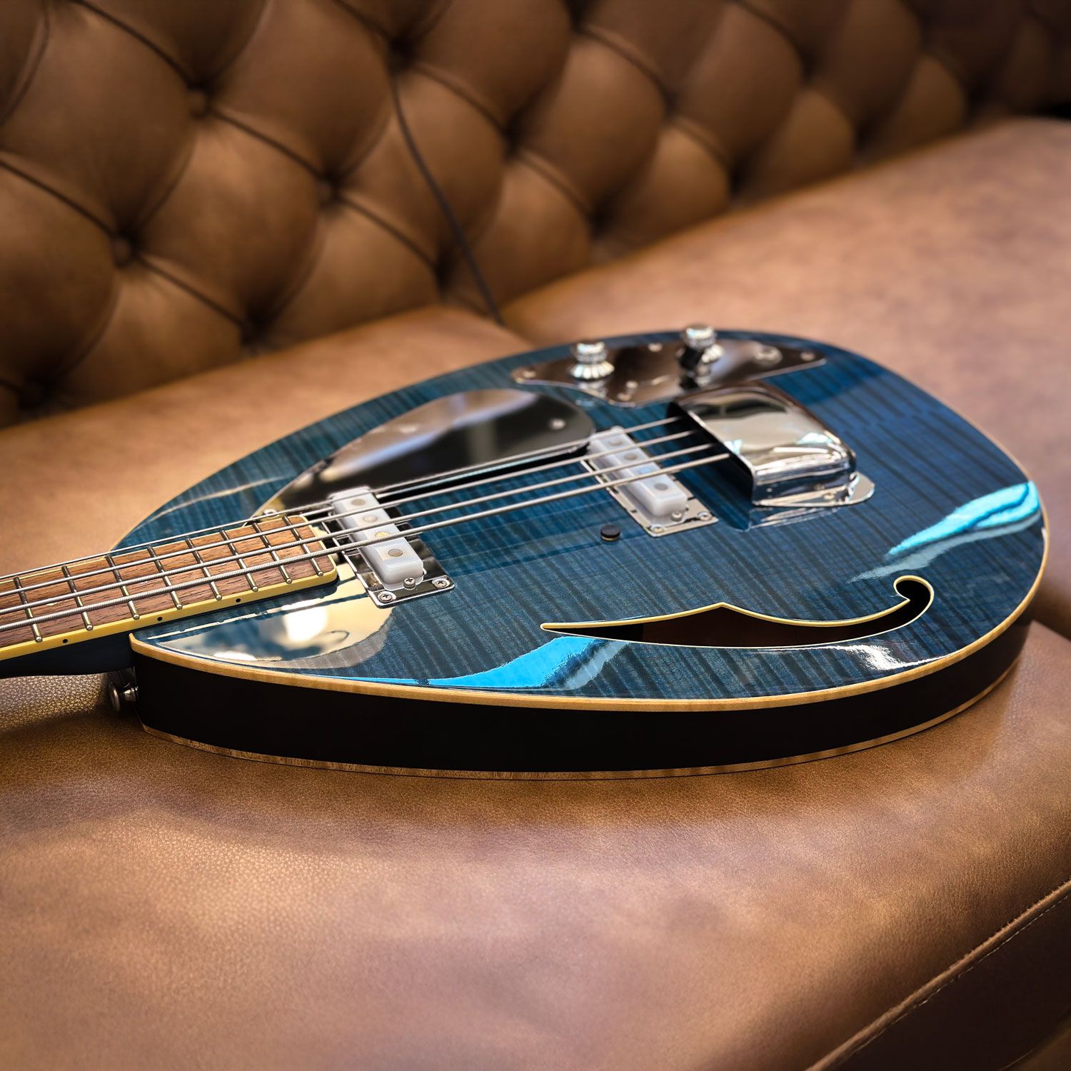 2008 Vox Japan VBW-2500 side