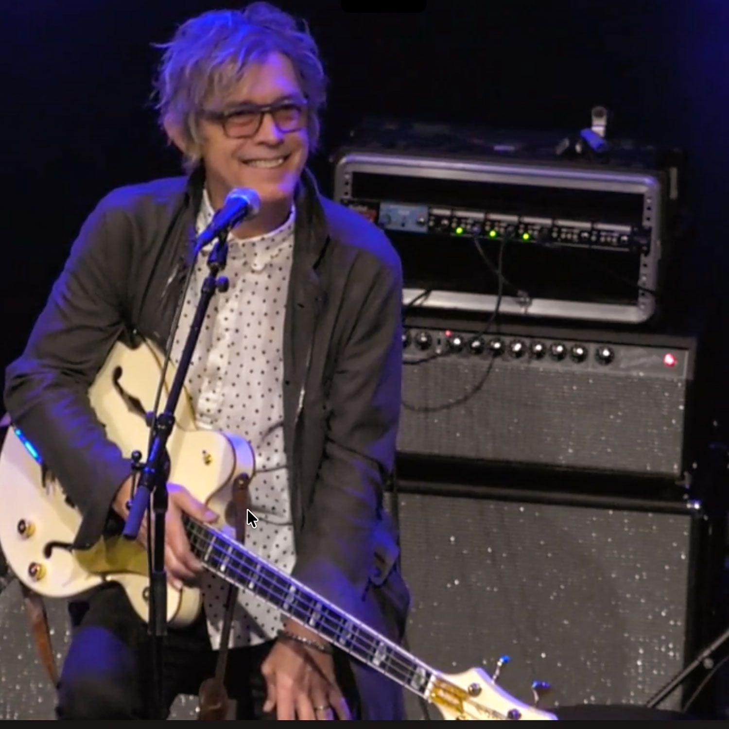 Tom Petersson and his bass!