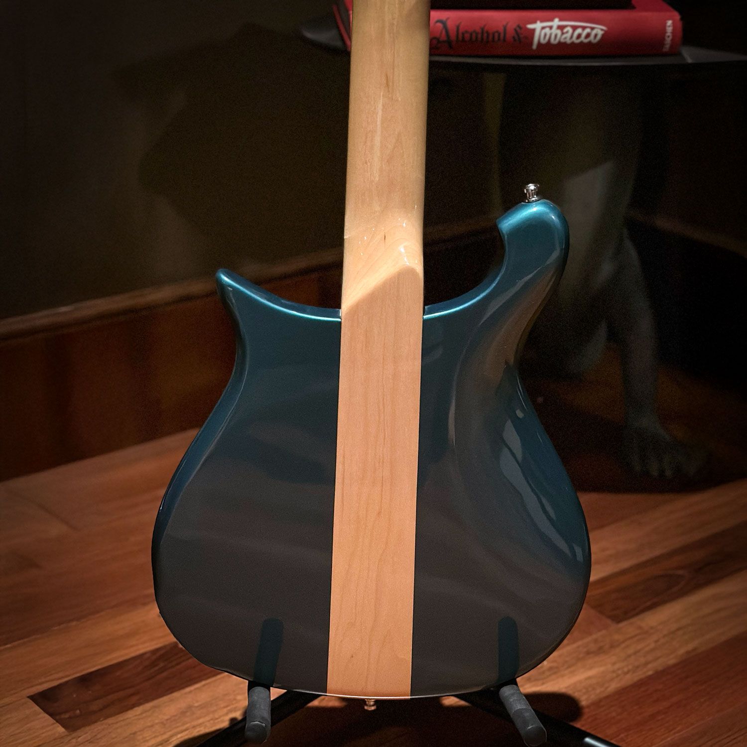 1997 Rickenbacker 650A body back