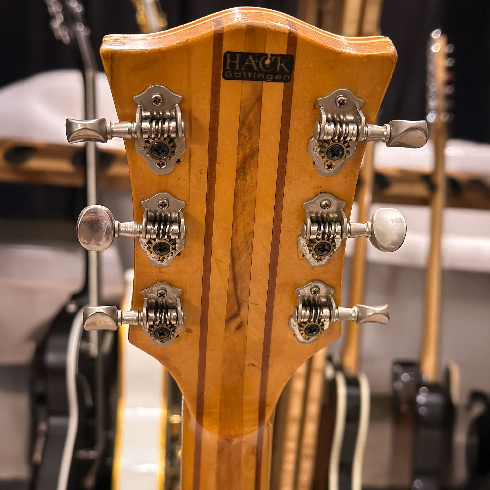 1964 Roger Junior CA headstock back